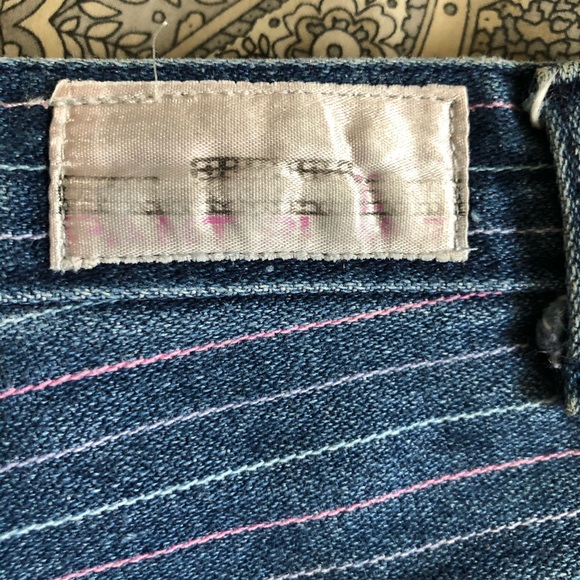 Flirty Vintage Pin Striped Denim High Rise Mini 7 - Picture 5 of 5